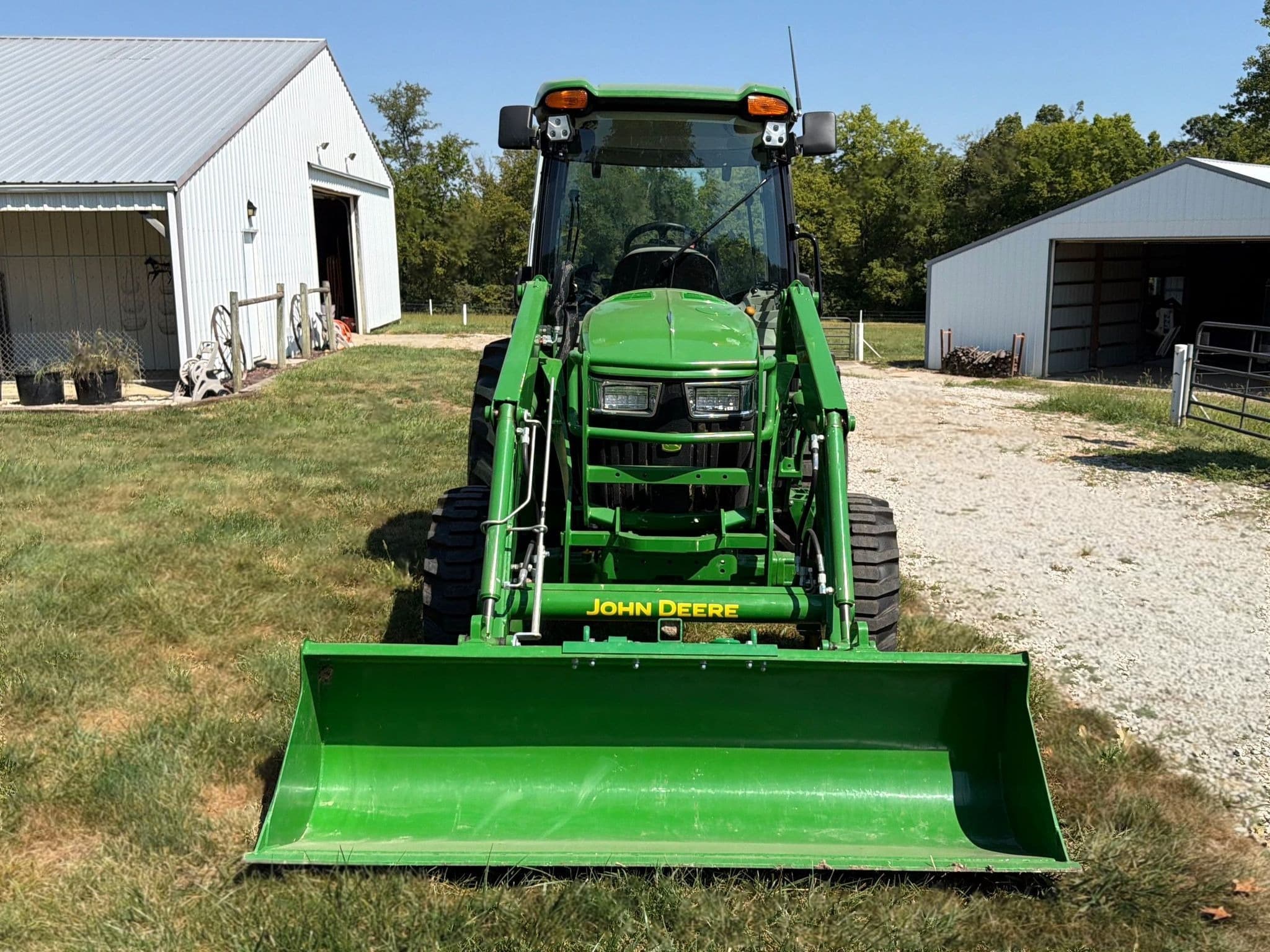 2023 John Deere 4052R